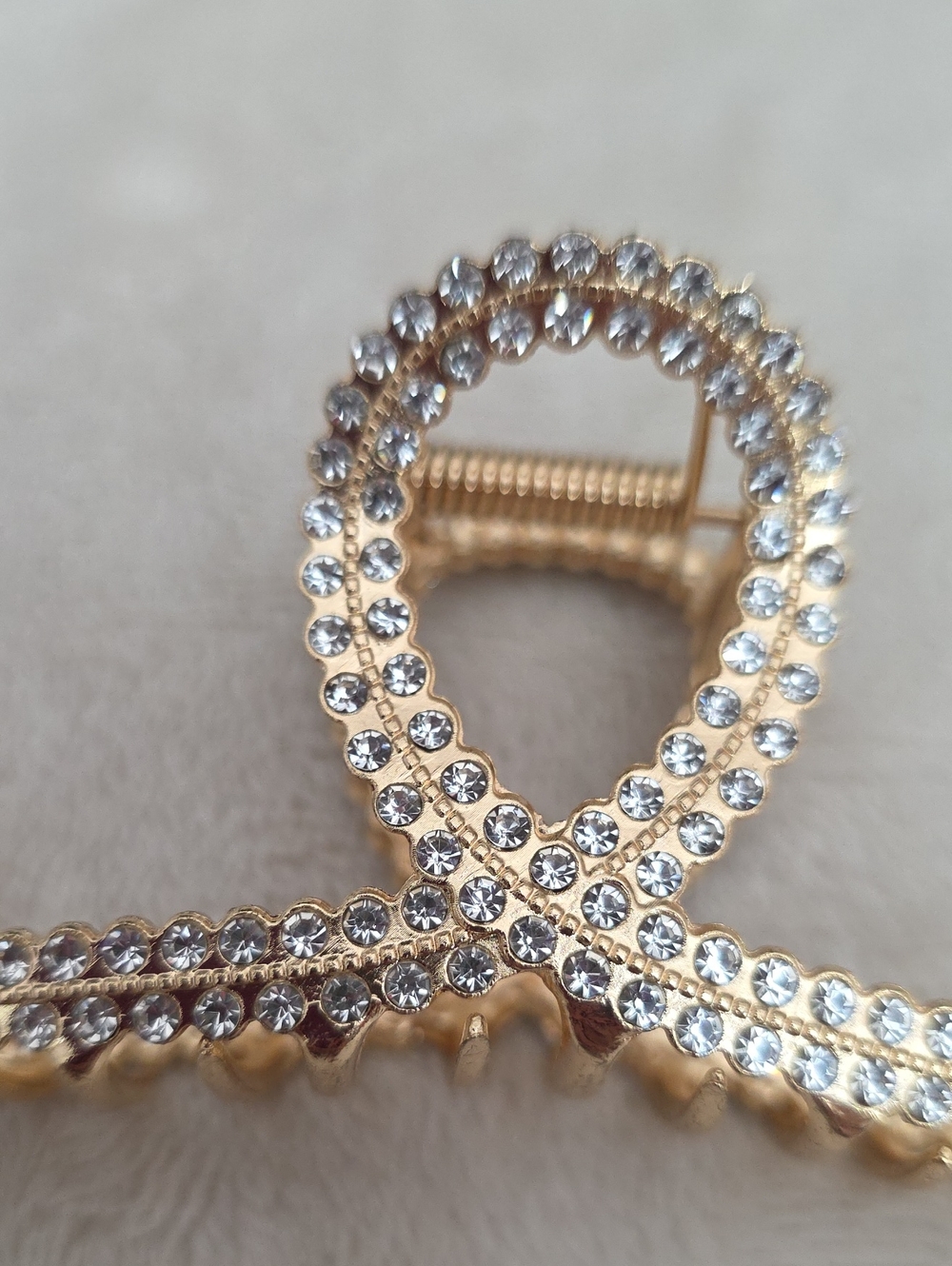 Anthropologie Gold Bow Hair Claw Clip Set Rhinestone & Rope Textured - Picture 6 of 7